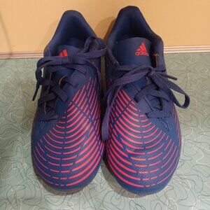 Adidas Predator kids soccer boots cleats size 3 great condition